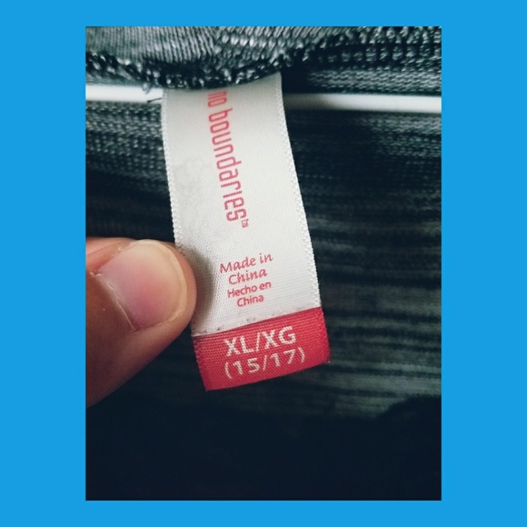 SWEATER TOP - Picture 2 of 3